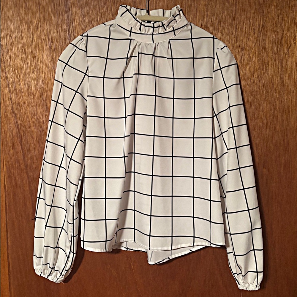 Elegant Black and White Grid Pattern Women's Top